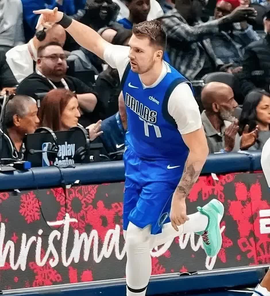 科维托娃在独行侠比赛中绝杀，关键助攻引发热议！